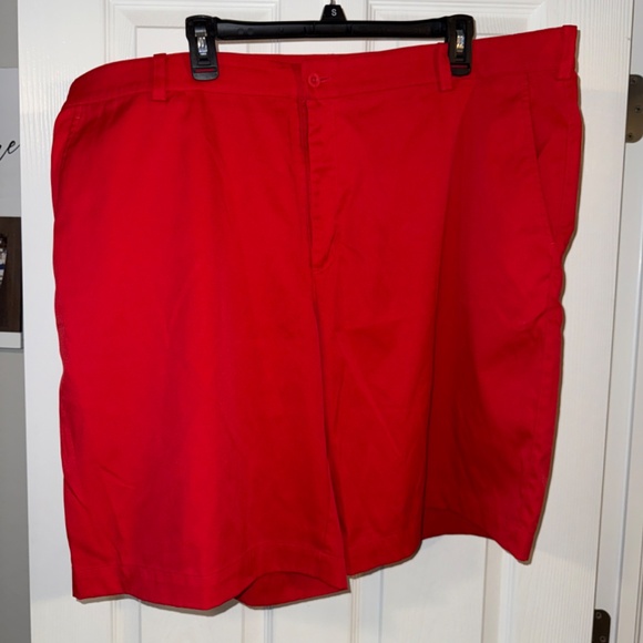 MENS NIKE GOLF SHORTS - Picture 2 of 4